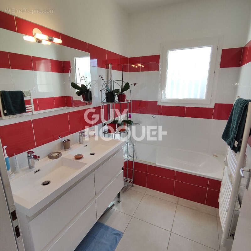 Maison à GRENADE-SUR-L'ADOUR