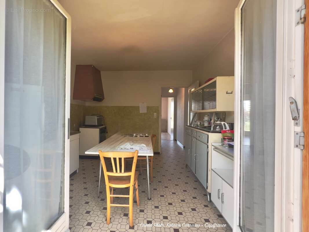 Clermont-Ferrand (63) Croix de Neyrat, Maison familiale avec 4 chambres, garage et jardin à réinventer selon vos envies - photo 21