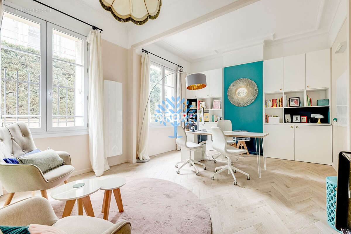 Appartement à PARIS-11E
