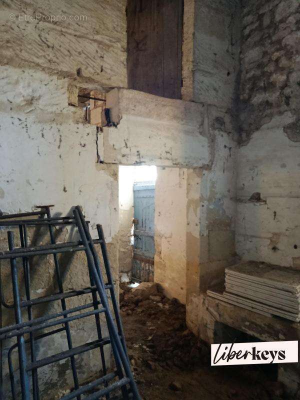 Maison à SAINT-GEORGES-DES-COTEAUX