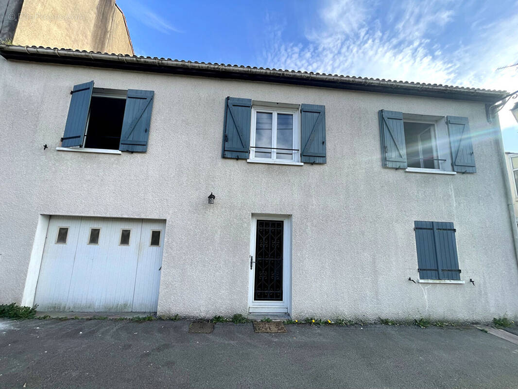 Maison à SAINT-SEBASTIEN-SUR-LOIRE