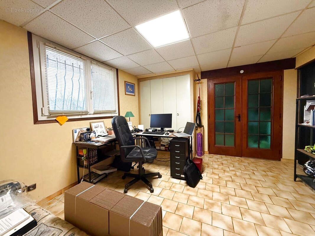Maison à SACLAS