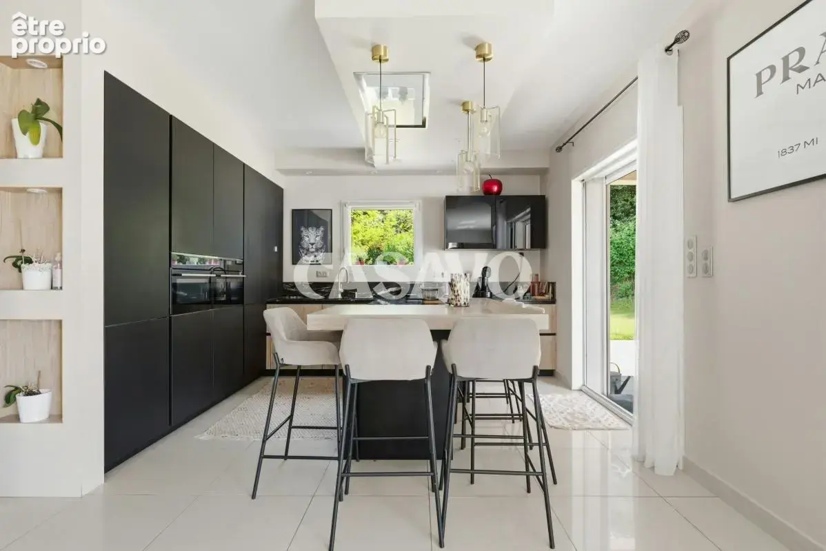 Vente Maison 6 pièces de 220m² - 13109 Simiane-Collongue - photo 13