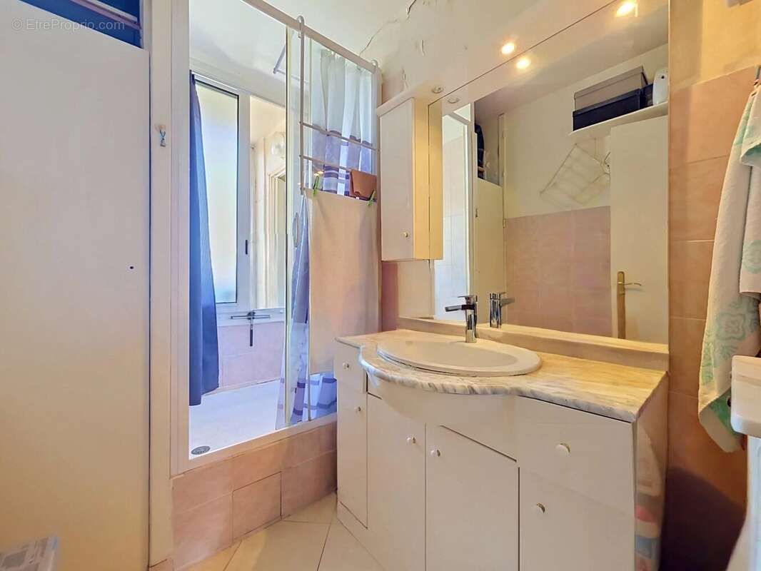 Appartement à LE CANNET