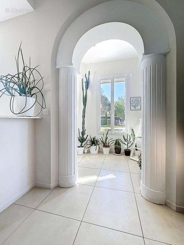 Maison à LES ANGLES