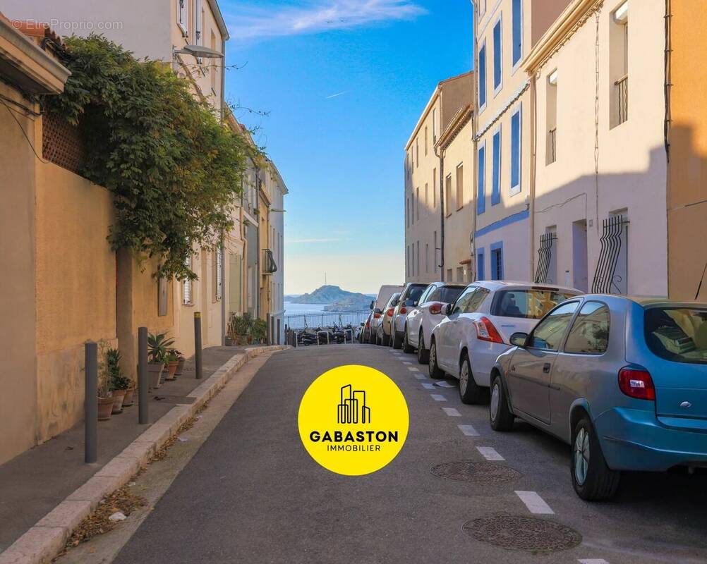 Appartement à MARSEILLE-7E