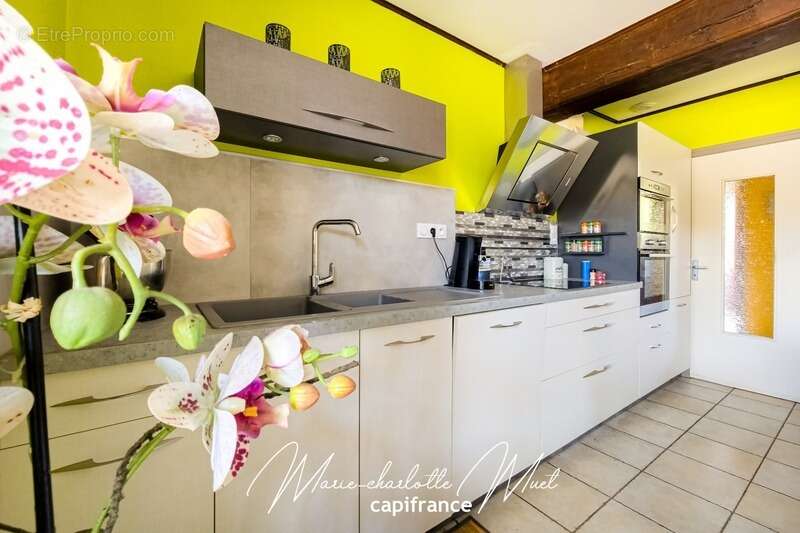 Maison à PONT-DE-VAUX