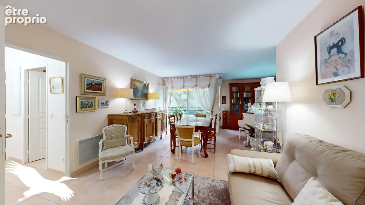 A VENDRE - Marseille 13009 - Secteur Mazargues, Appartement 3 pièces 75m² avec terrasse de 21m² et box et sous-sol - photo 5