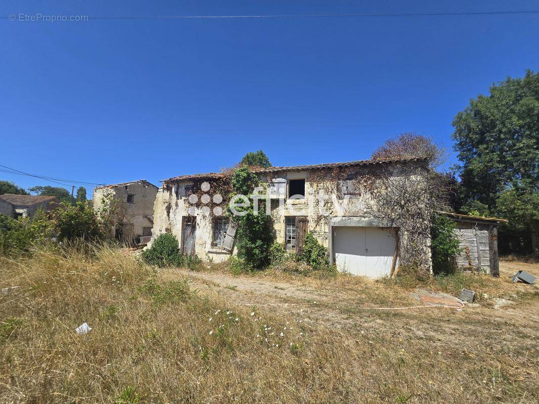 Maison à LE BOURDET