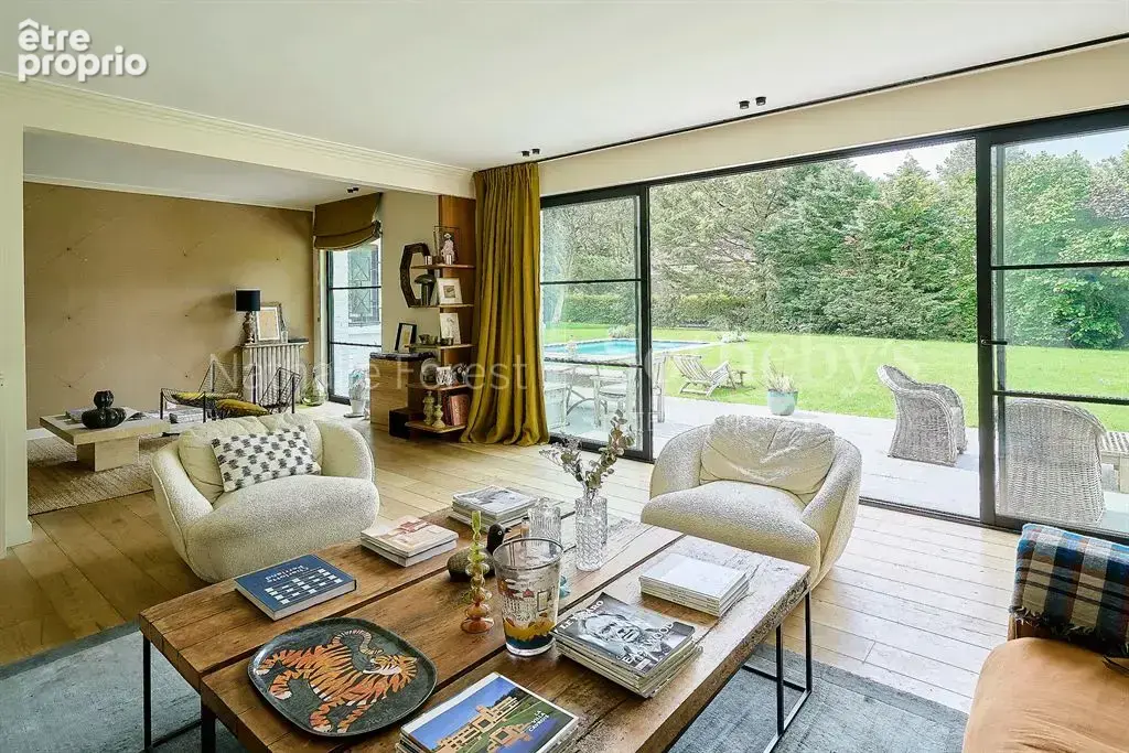 Croix Résidentiel , très jolie maison contemporaine  érigée en plain pied , 5 ch sur 2420 M2 de terr - photo 5
