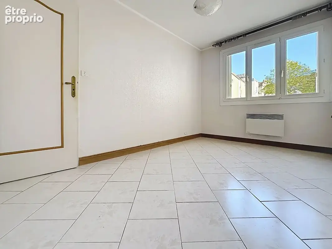 Appartement 89,68 m² à rénover WILSON - photo 8