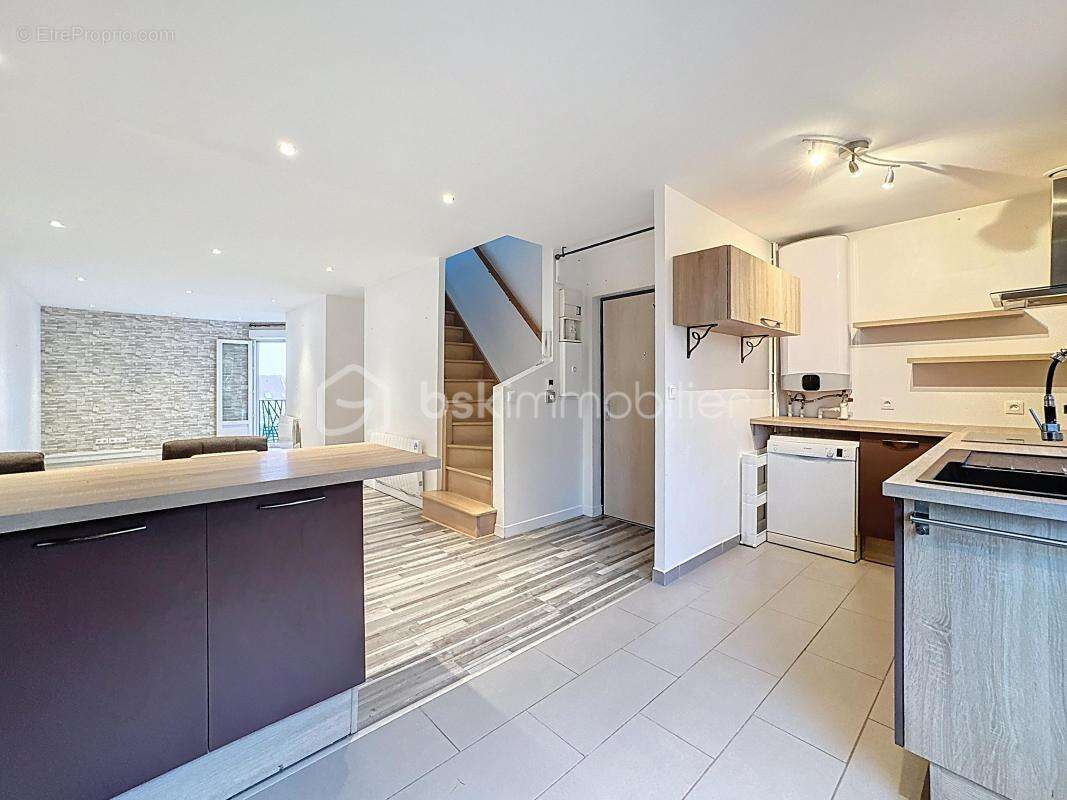 Appartement à BOUAFLE