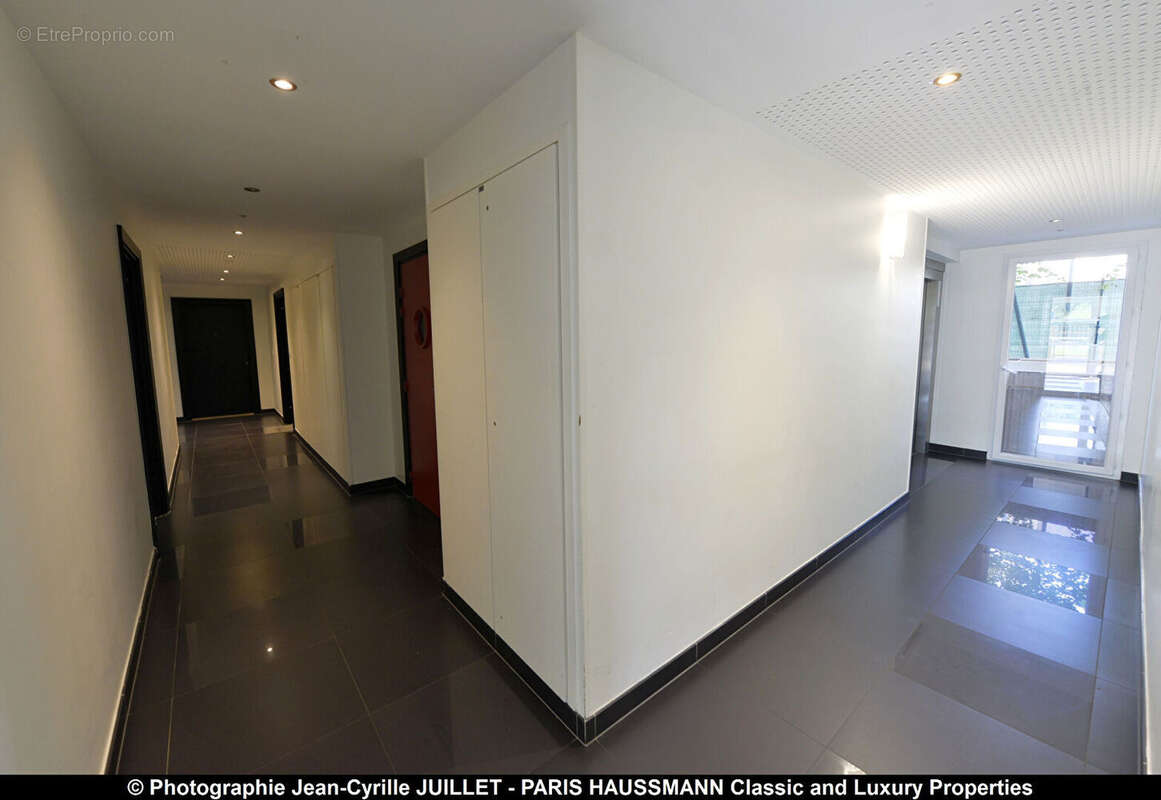 Appartement de 2019 + balcons + parking securise - photo 12