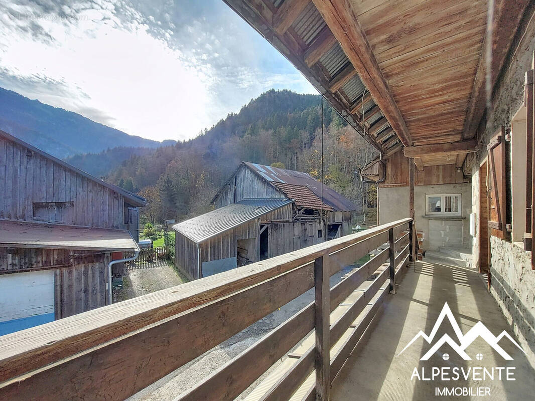 Appartement à VAILLY