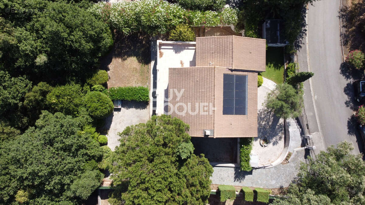 Maison à COGOLIN