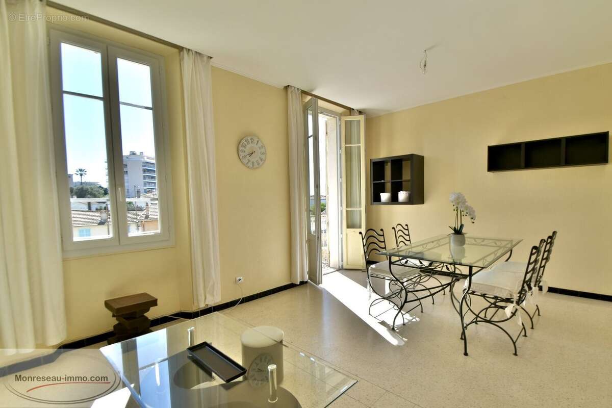 Appartement à CANNES