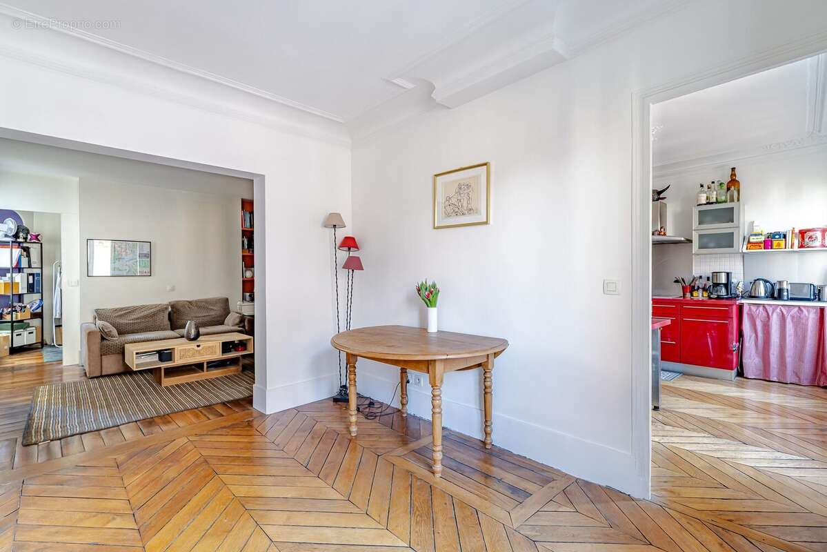Appartement à PARIS-18E