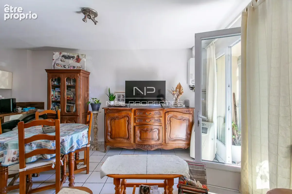 Nice Madeleine, appartement de 4 pièces à moderniser dans jolie maison niçoise - photo 3