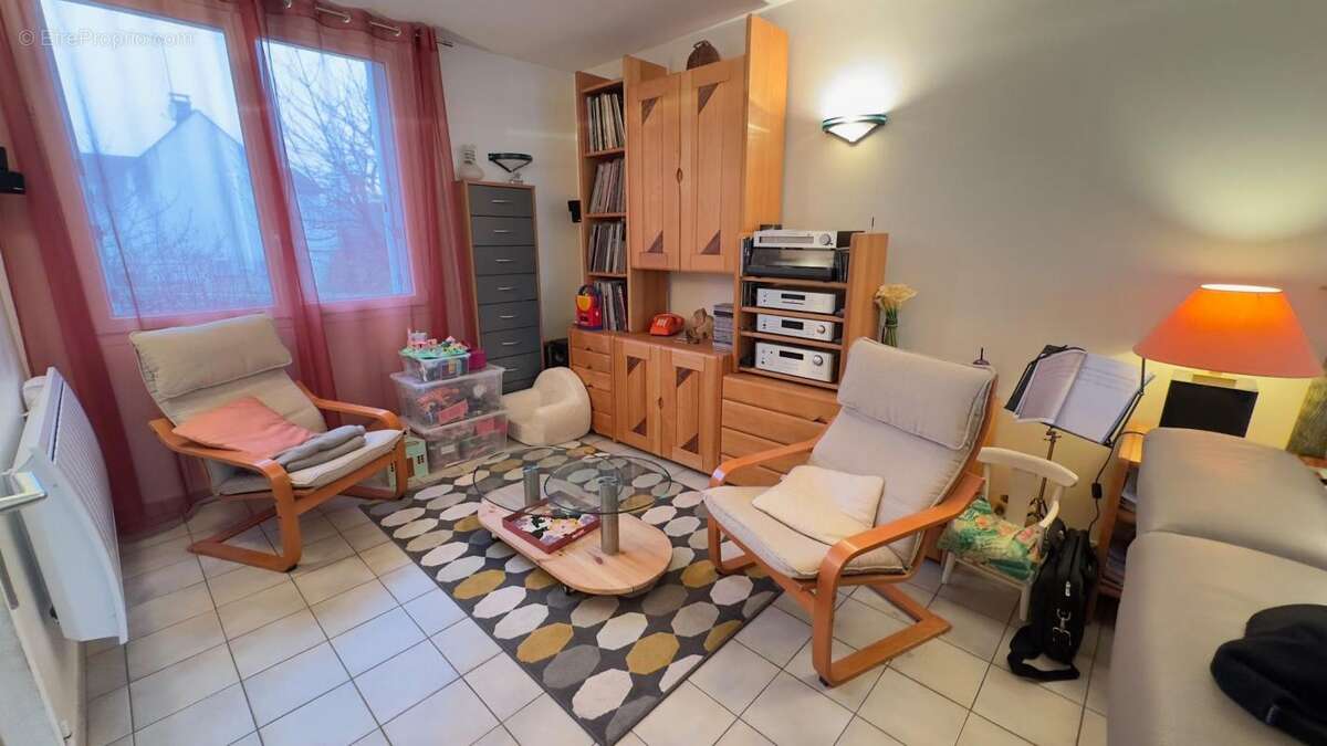 EXCLUSIVITE Neuilly Plaisance Pavillon indépendant gare à pied en fond d'impasse - photo 10