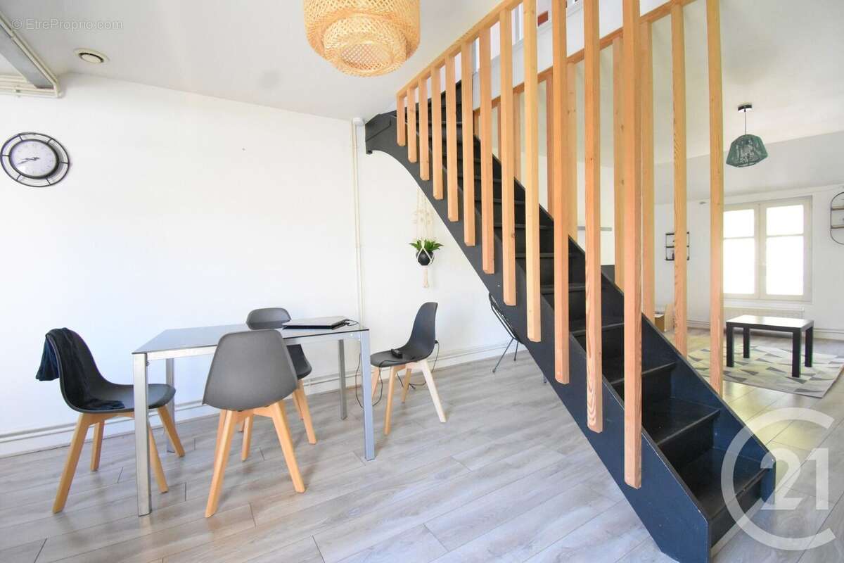 Appartement 61 m² à Vichy  - photo 7