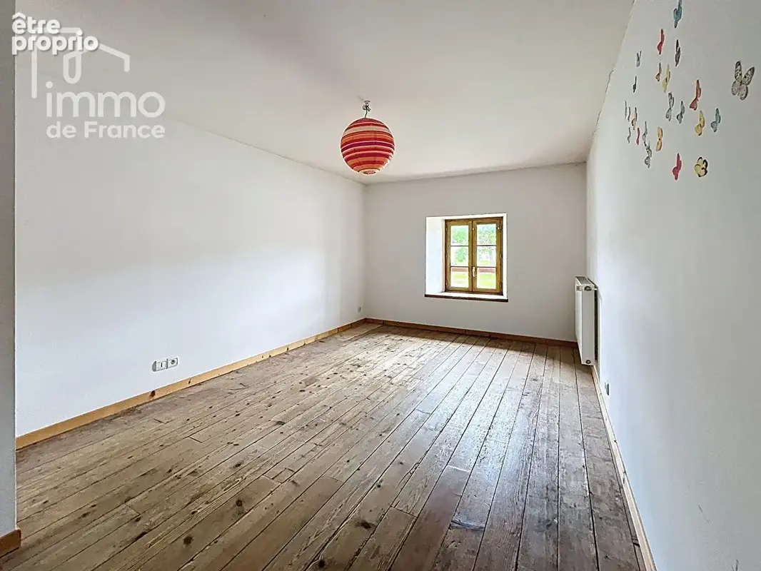 Rare à la vente à Viry ferme de caractère aux portes de Genève. - photo 5