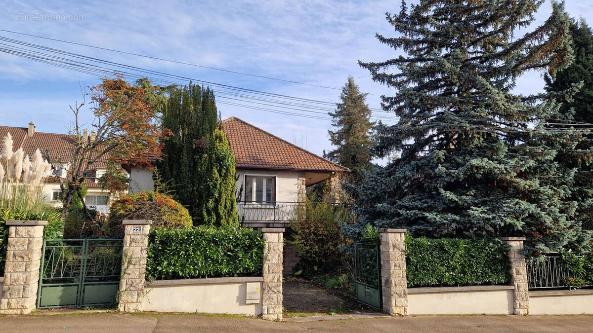 Maison à AUXERRE