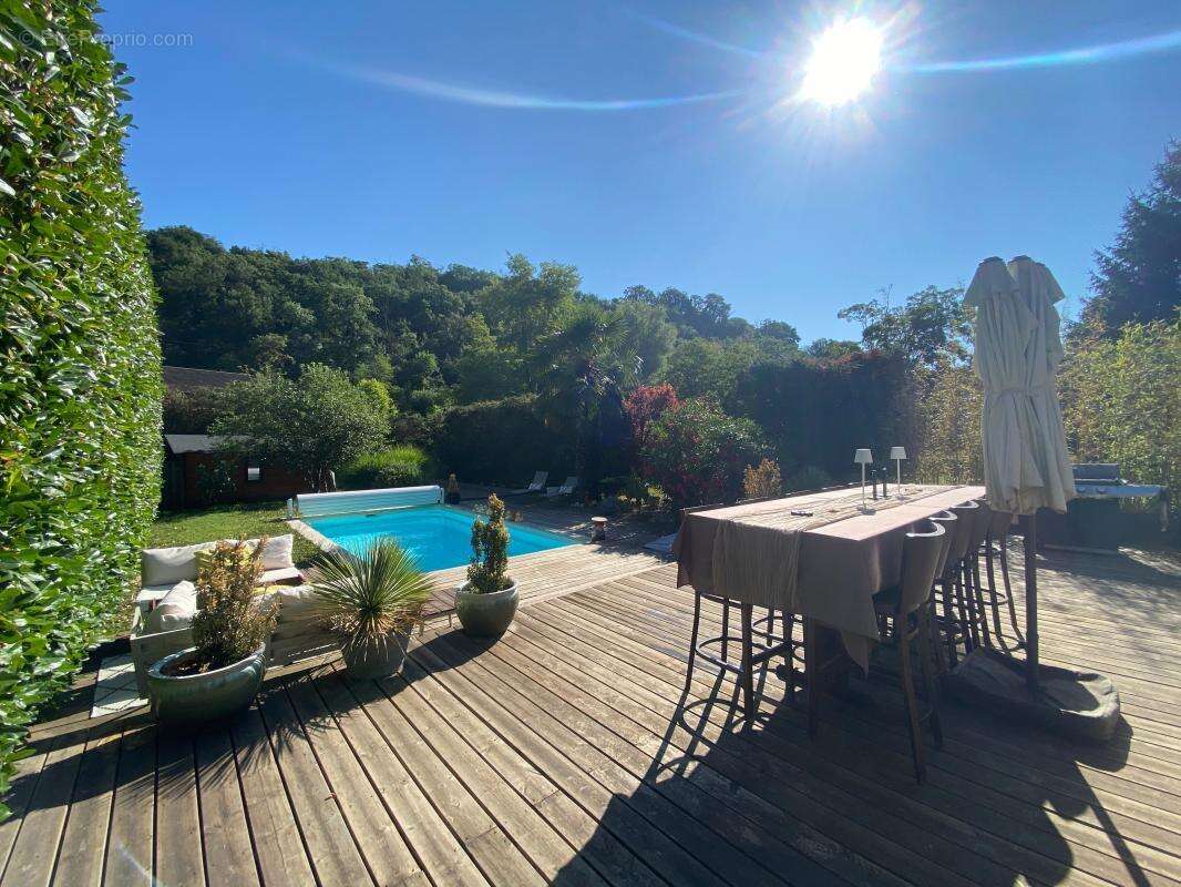 Maison à SATHONAY-VILLAGE