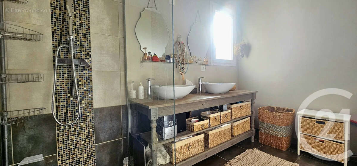Maison à SALLES-SUR-L'HERS