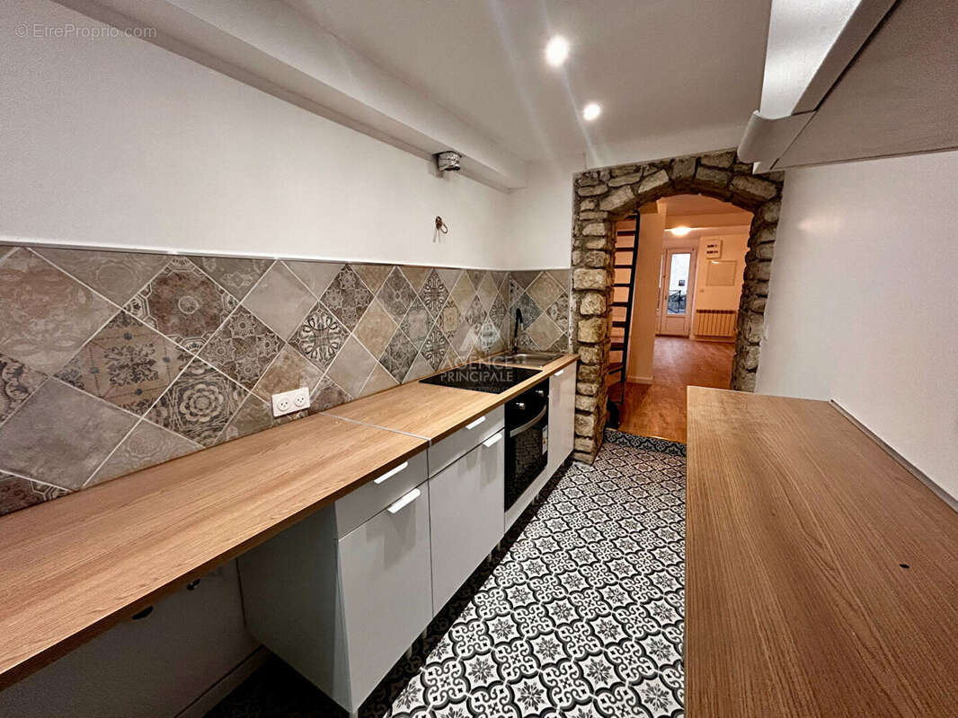 Appartement à VAUX-SUR-SEINE