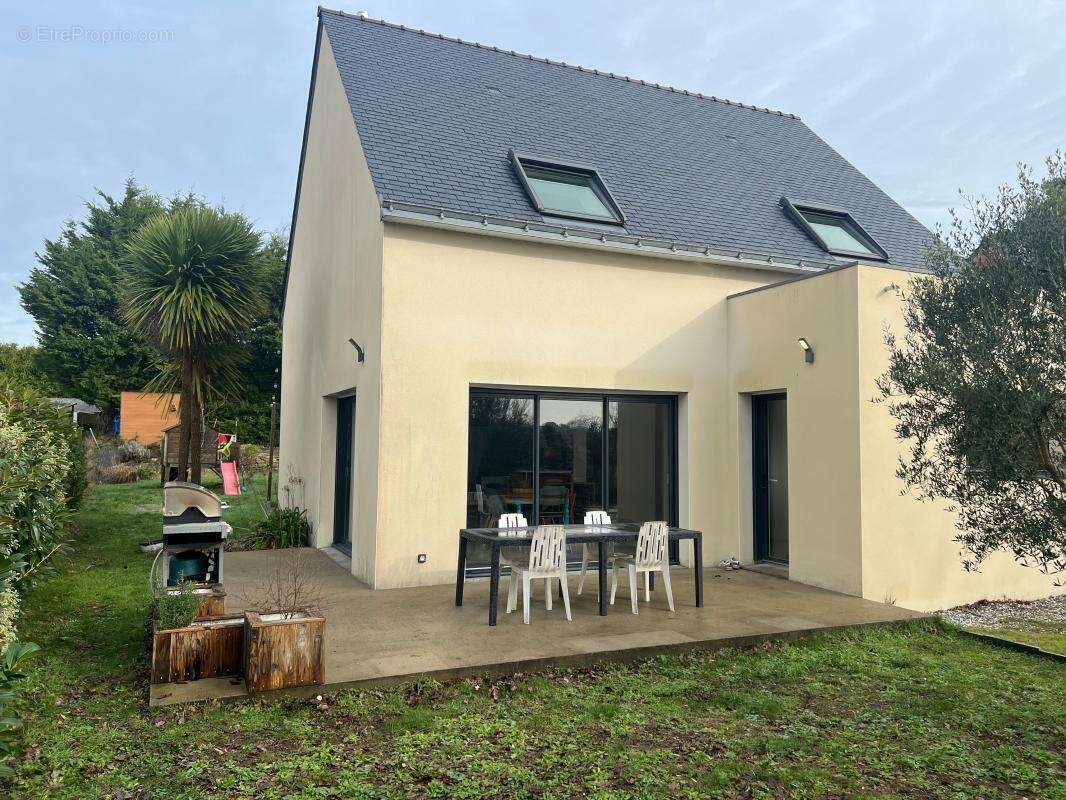 Maison à LA TURBALLE