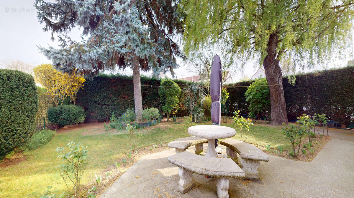 Maison à LE PLESSIS-PATE