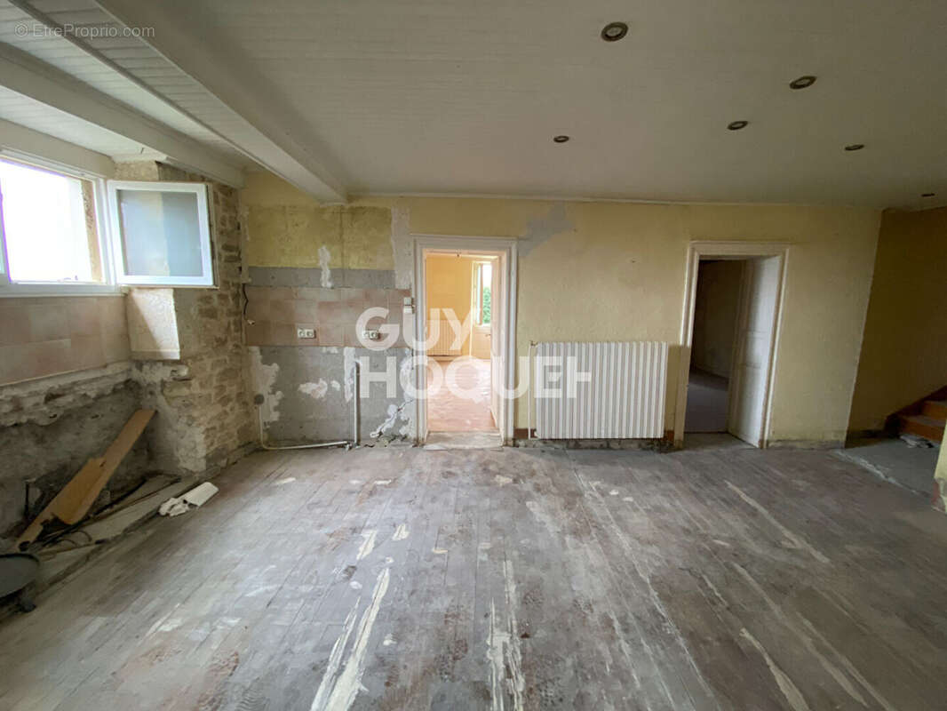 Maison à MONTDOUMERC