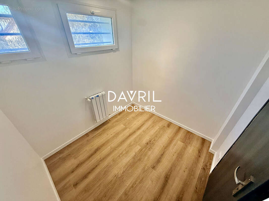 Maison à MAURECOURT