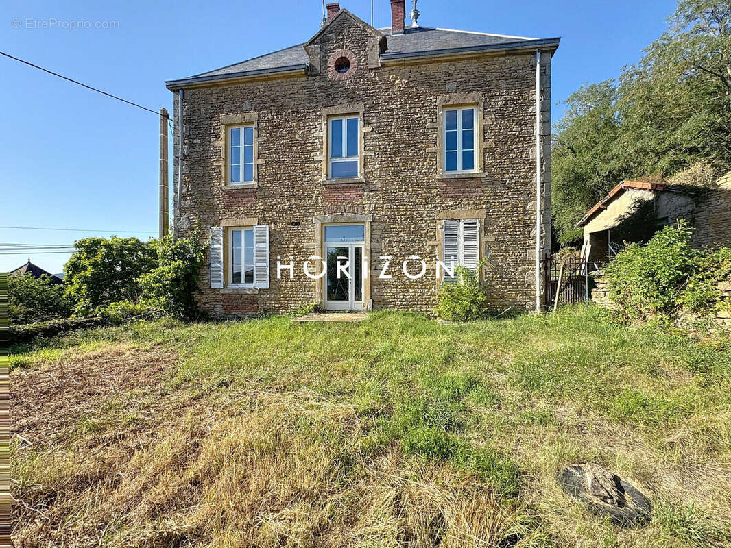 Maison à LA VINEUSE