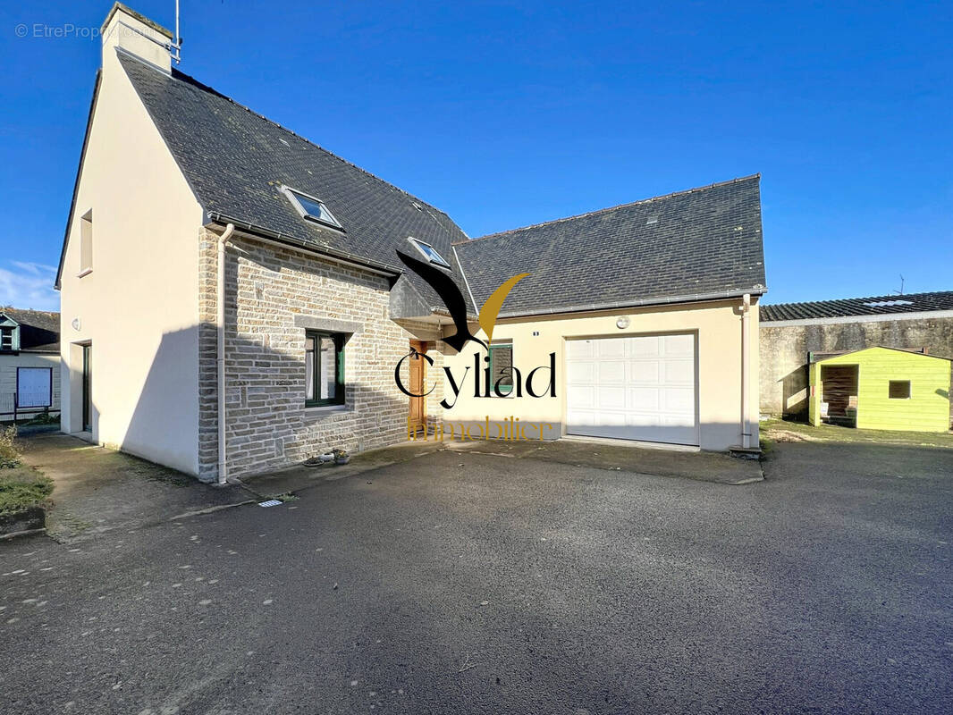 Maison à EPINIAC