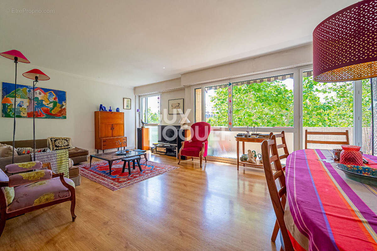 Appartement à PARIS-12E