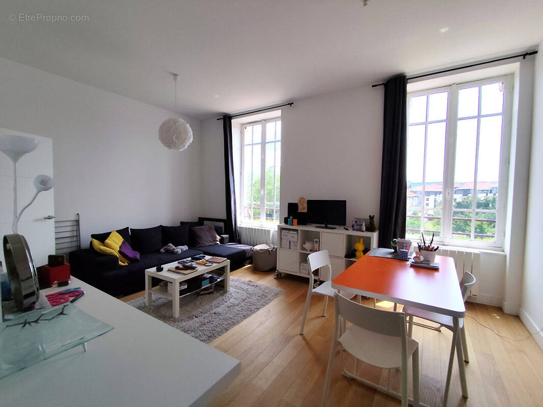 Appartement à CHAMALIERES