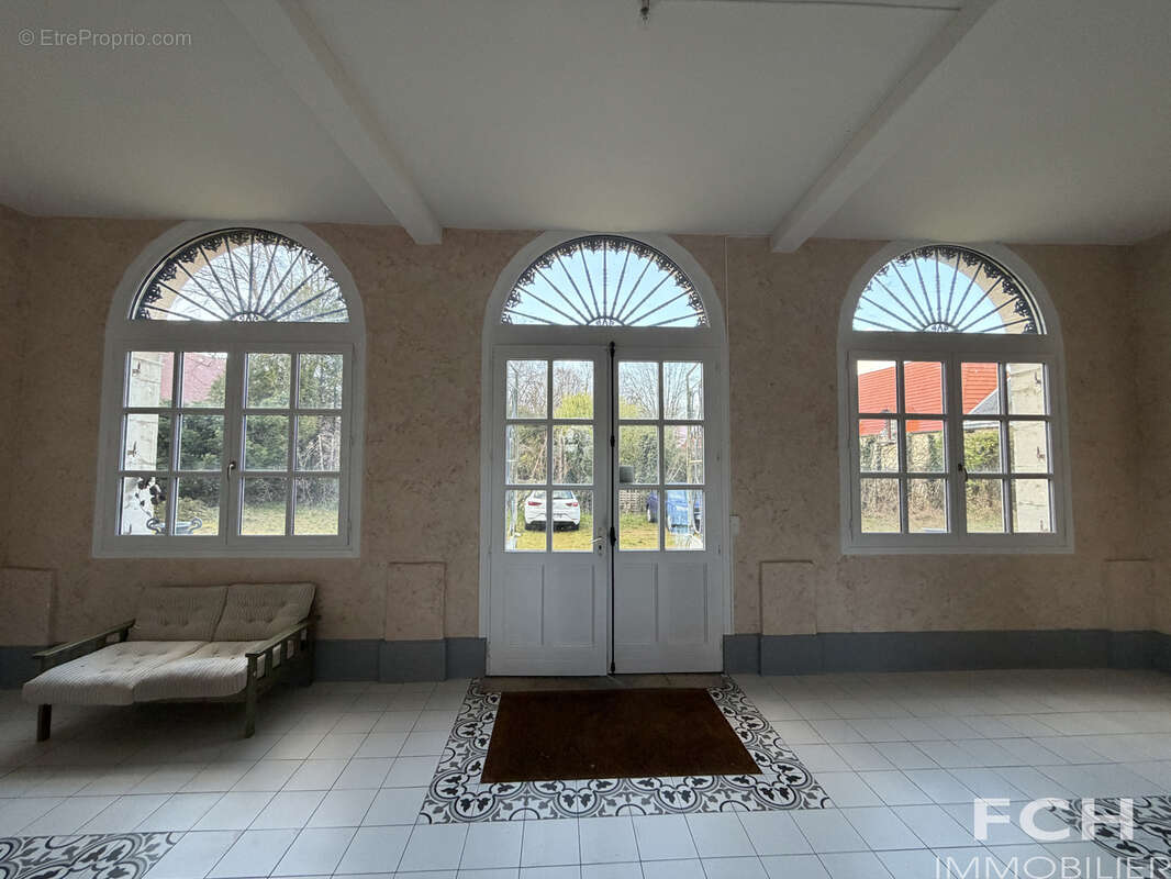 Demeure sur 2,5ha, 11 chambres 7 salles d'eau - photo 4