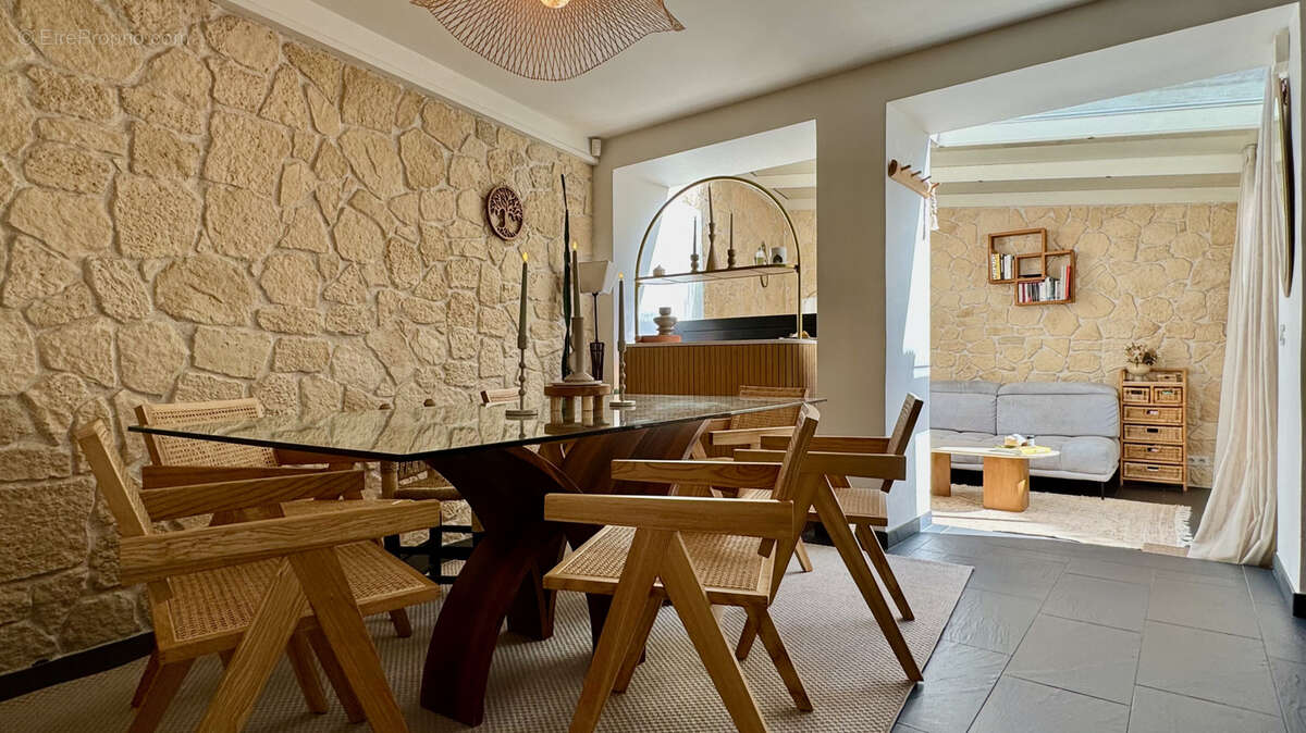 Maison à SAINT-NOM-LA-BRETECHE