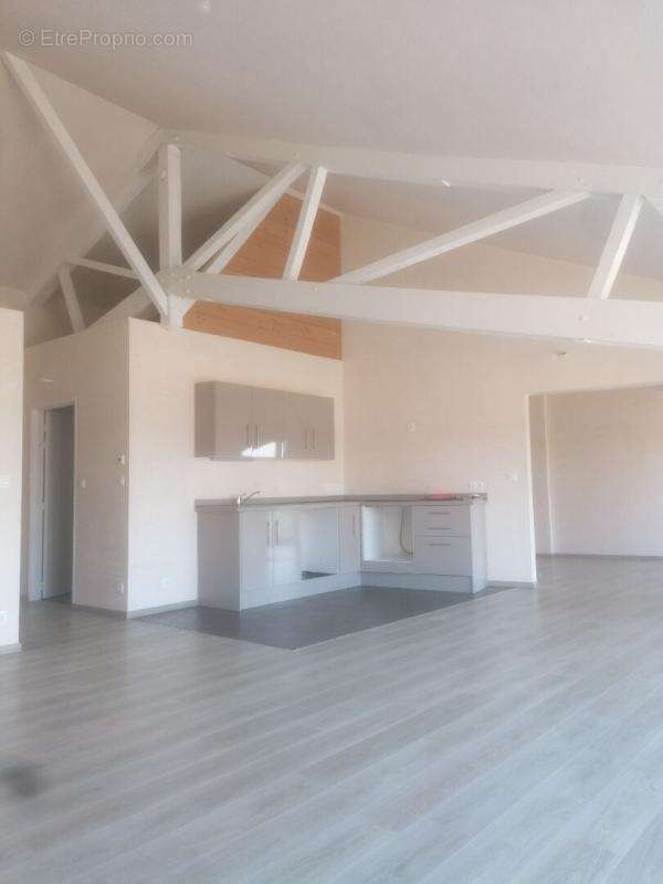 Appartement à GONNEVILLE-LA-MALLET