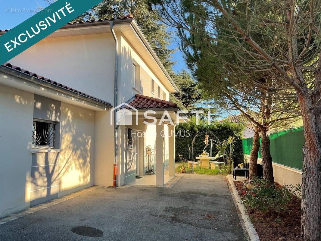 Photo 1 - Maison à PONT-EVEQUE