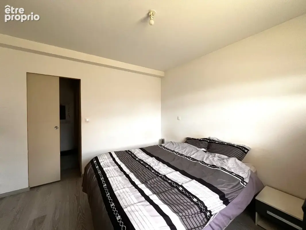 Maison familiale - Bourg de Petit-Mars - 5 chambres - photo 6