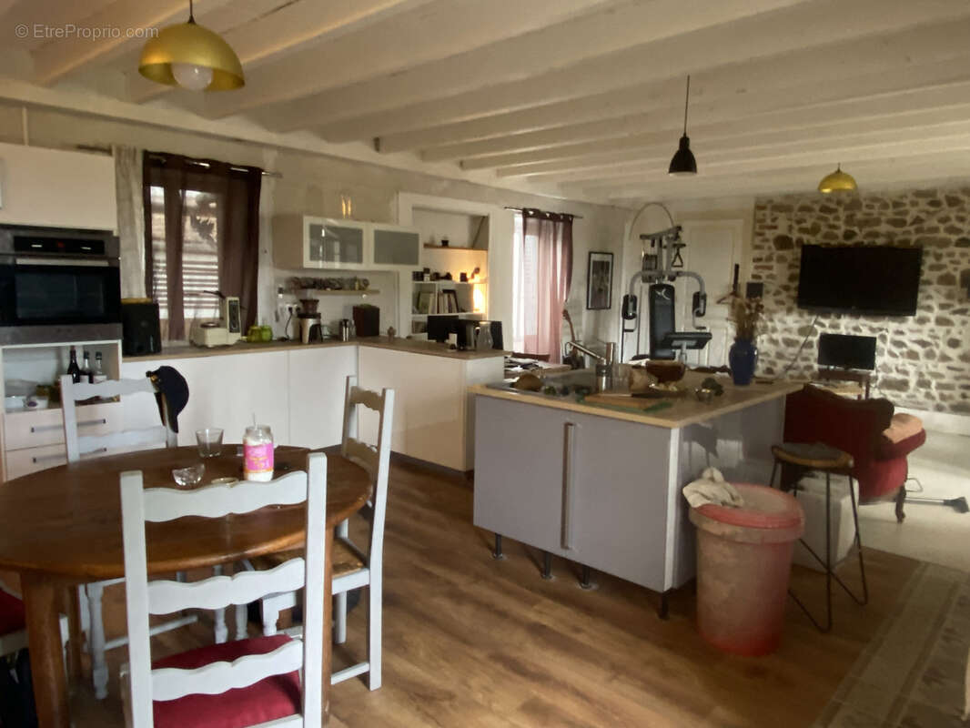 Maison à ARFEUILLES