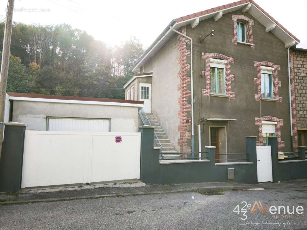 Maison à LA RICAMARIE