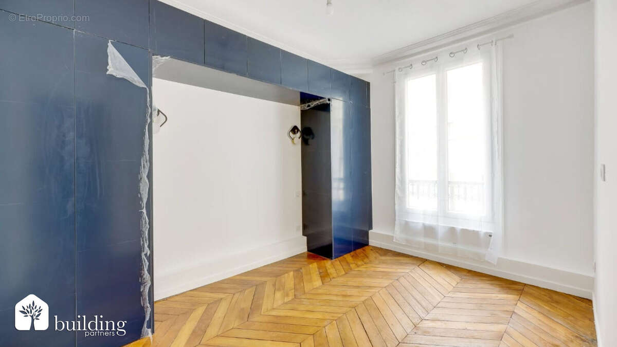 Appartement à PARIS-17E
