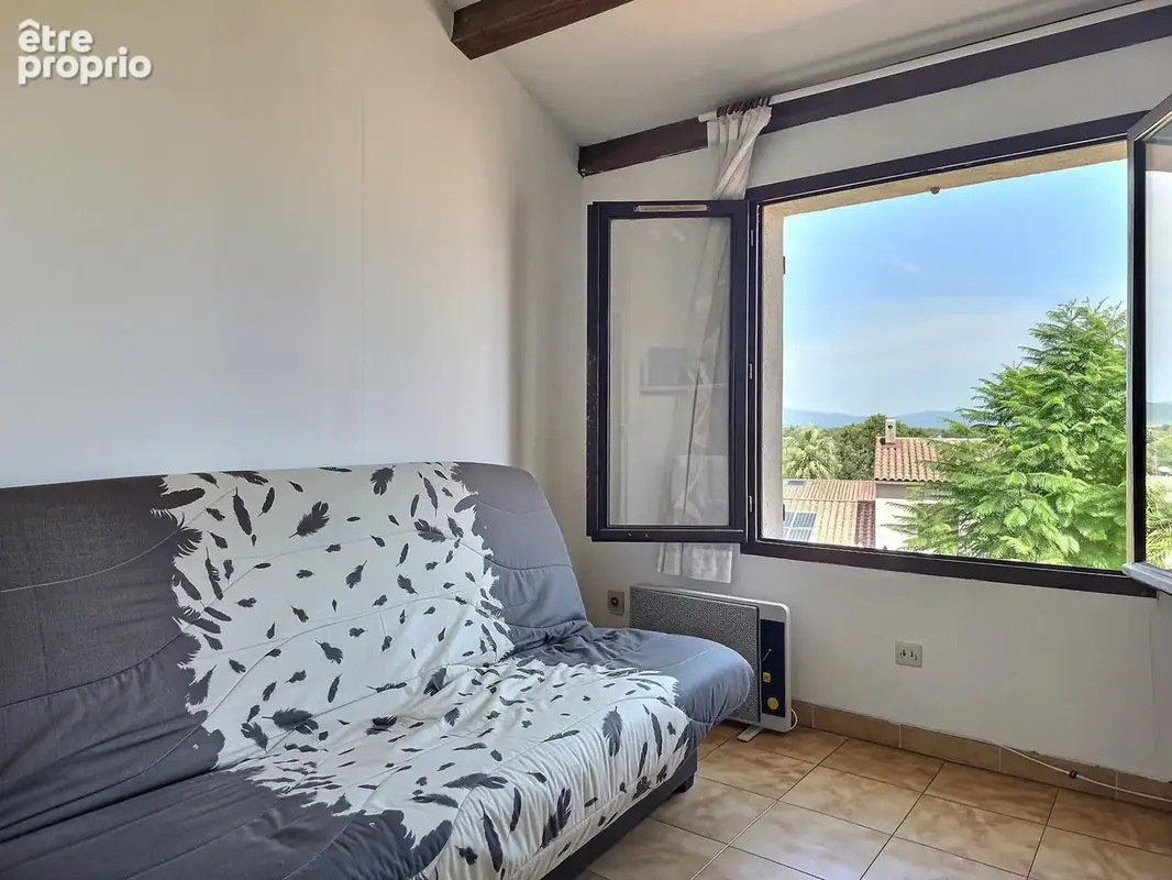 Maison proche Almanarre avec Jardin et Garage - photo 11
