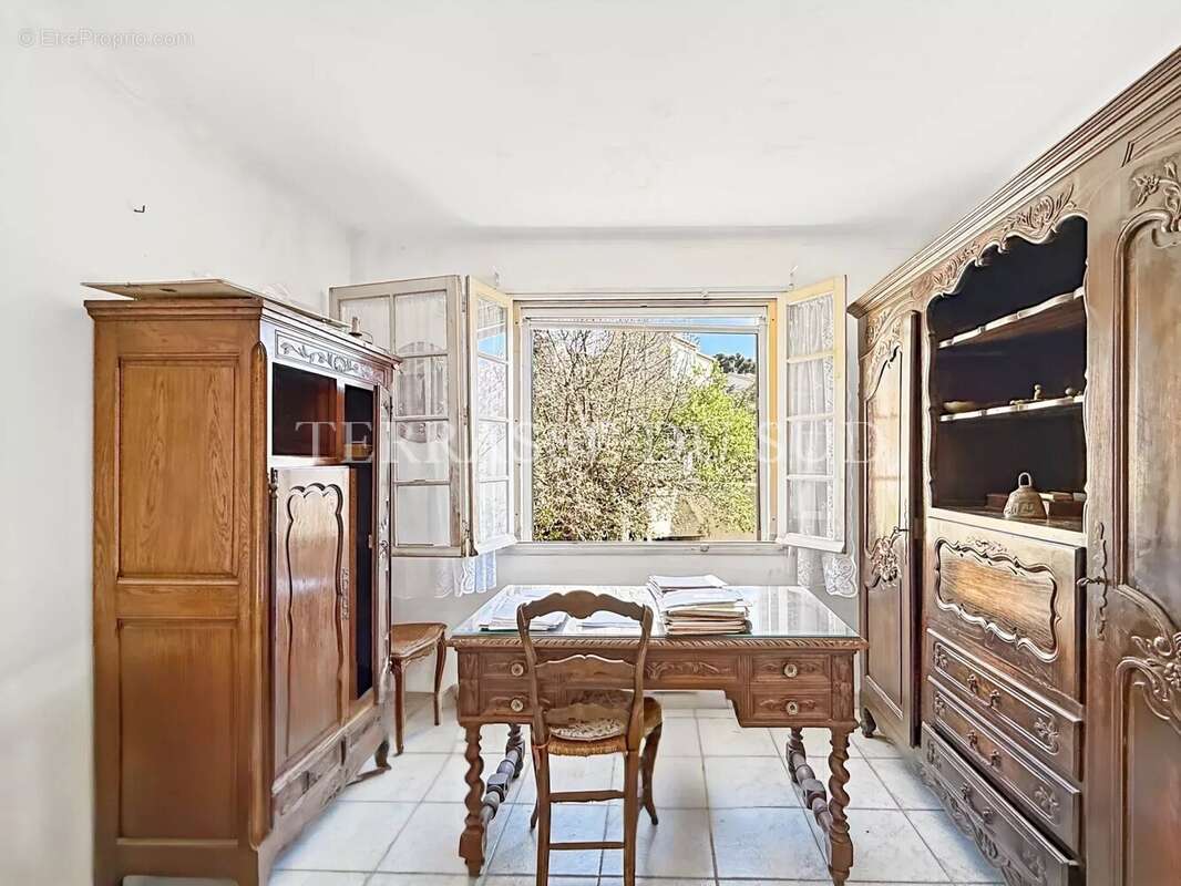 Maison à SIX-FOURS-LES-PLAGES