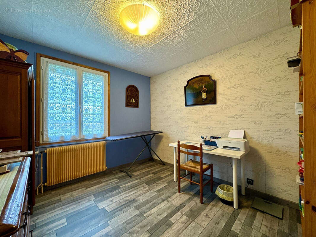 Maison à BAZOCHES-LES-GALLERANDES