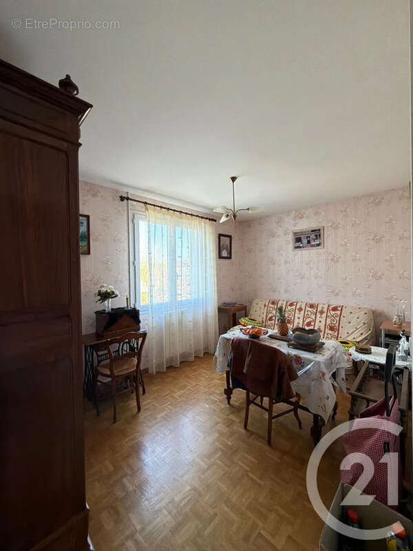 Appartement à DAVEZIEUX