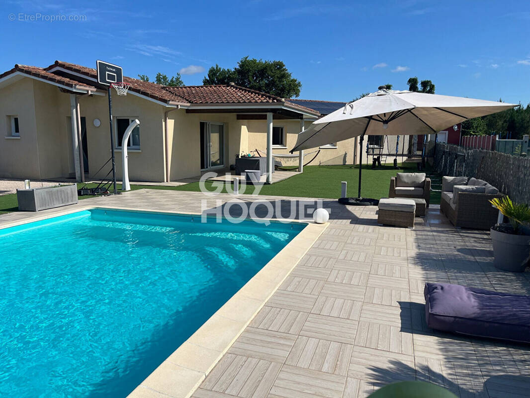 Maison à RION-DES-LANDES